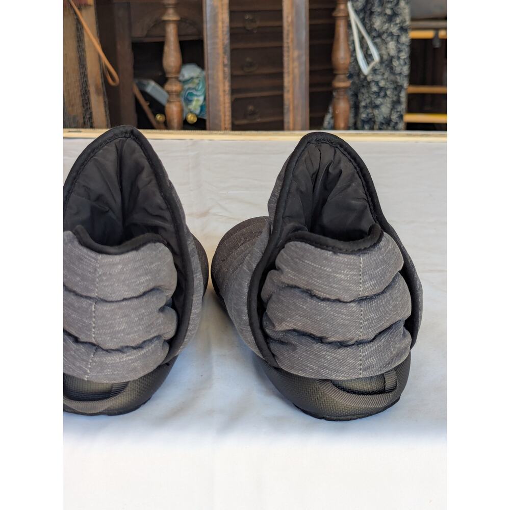 North face slippers,6, Thermoball. - Picture 4 of 7
